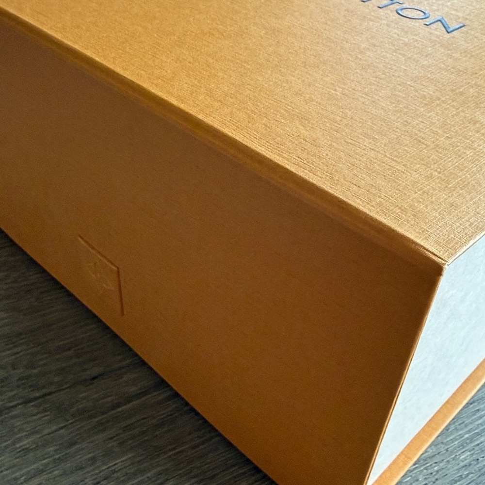 Louis Vuitton orange box. new - Picture 3 of 6